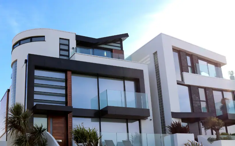 Riverside Luxury Home Sales Plummet in 4th Quarter