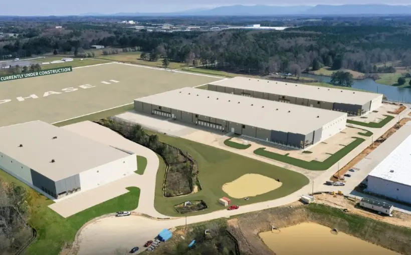 Brennan Investment Group and Global Gate Capital have acquired three Class A distribution facilities at the Green Point Industrial Park in Dalton, GA.
