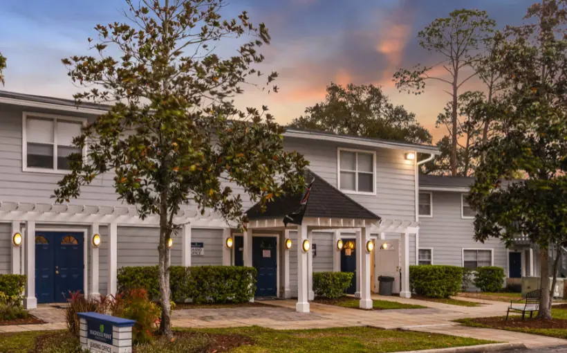 Fincapital Investments has acquired Magnolia Point Apartments in Jacksonville, FL for $37.7 million.