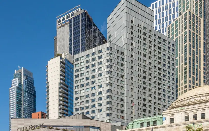 Avanath Capital Management has acquired 7 DeKalb, an apartment high-rise within the City Point mixed-use development in Brooklyn