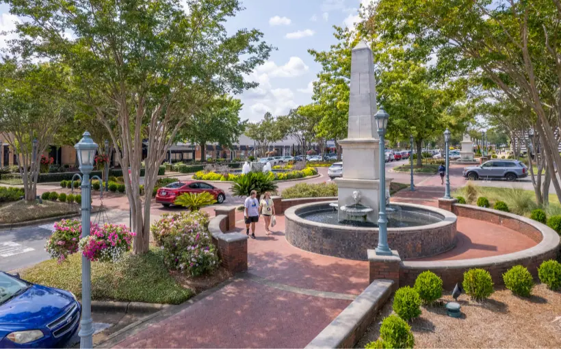 5Rivers CRE has acquired the Shoppes at EastChase, a 388,700-square-foot lifestyle and retail center in Montgomery, AL.