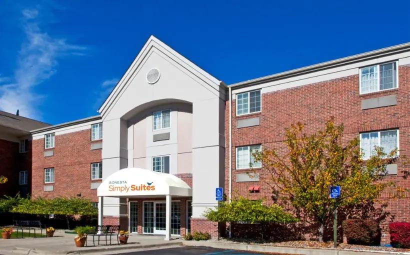Service Properties Trust has sold a 65-property, 7,865-key hotel portfolio located across 27 states for approximately $514 million.