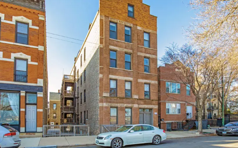 Greenstone Partners has the listing for a 10-unit apartment property in Chicago's Wicker Park neighborhood
