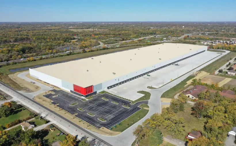 Chicago-based real estate developer CRG has secured a one-million-square-foot tenant for The Cubes at Country Club Hills in Chicago's south suburbs