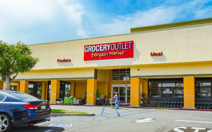 Hanley Investment Group Facilitates $21M Sale of Long Beach Shopping Center