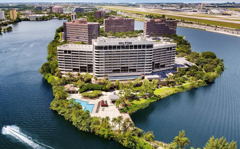 Park Hotels & Resorts, Inc., has sold the 508-room Hilton Miami Airport Blue Lagoon located in Miami, FL to MCR for $118.3 million.