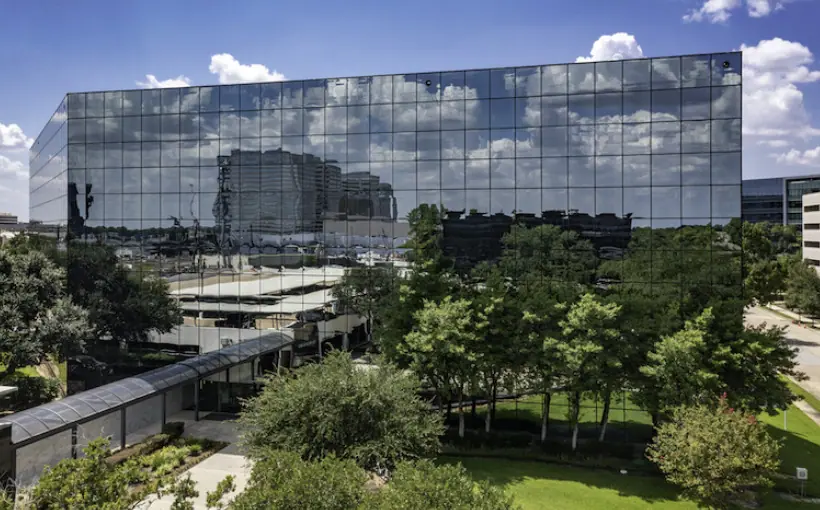 100K SF Woodbranch Building bought by Woodside in Houston