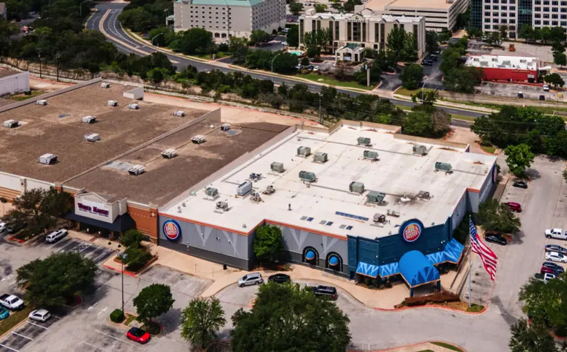 Formerly Nate Paul-owned Arboretum Crossing picked from bankruptcy by CA-based investor