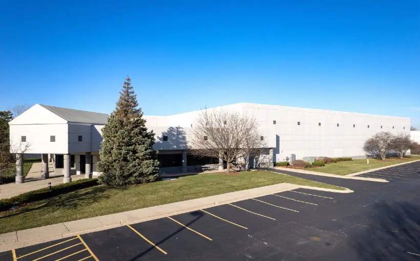 Colliers arranged the sale of a Vernon Hills, IL warehouse to frozen pizza maker Roncadin for one of Lake County's higher per-square-foot prices