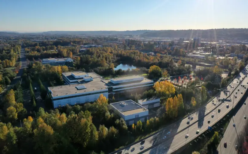Alaska Airlines Expands Lease at Renton Campus