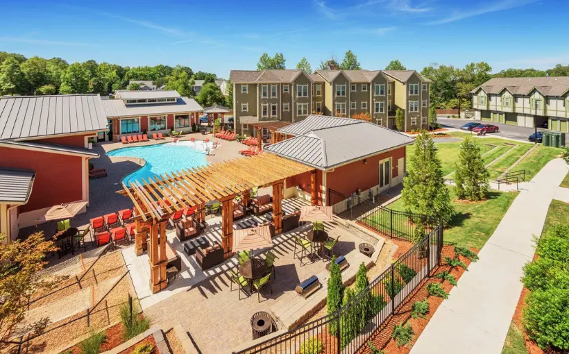 The Preiss Company has been awarded management of student housing facilities Greene Crossing in Columbia, SC, Millennium One in Charlotte, NC and 33 North in Denton, TX.