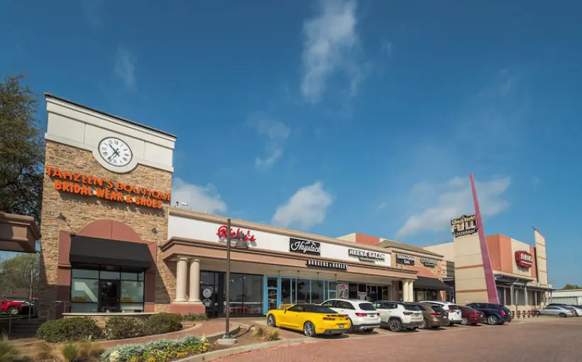 200K SF Richardson shopping mall on the block