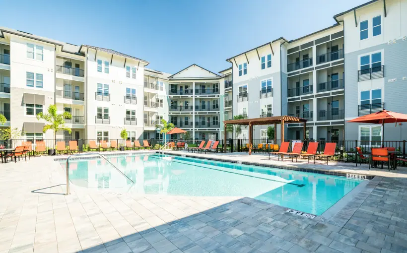 Blaze Capital Partners, with Virtus Real Estate Capital, has acquired The Pointe at Siena Ridge, a 163-unit, 55-plus community in Davenport, FL.
