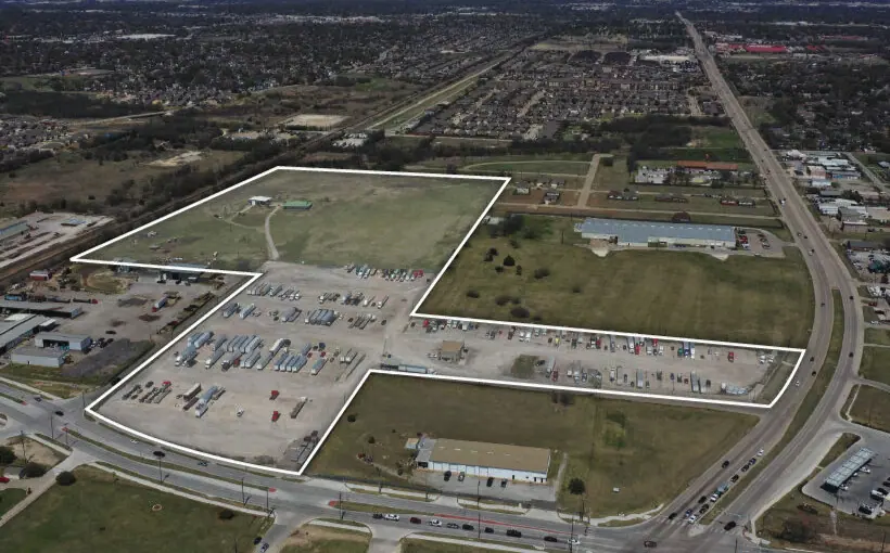 Greenpoint invests in Texas's Semi-Stow truck and trailer storage yards