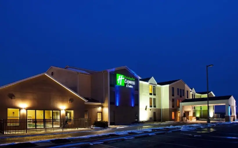 CHI Holiday Inn Express Cleveland – Streetsboro