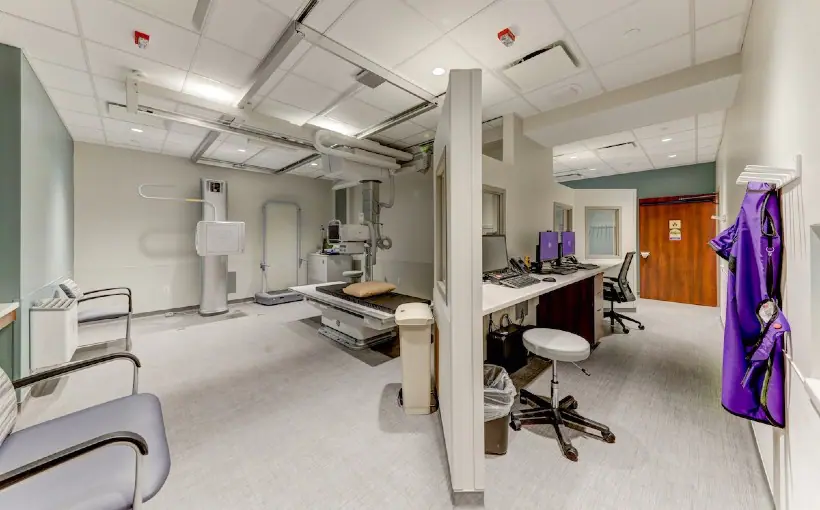 Skender completed a buildout of the Center for Pain and Spine Health in Bloomingdale, IL for longtime client Northwestern Medicine