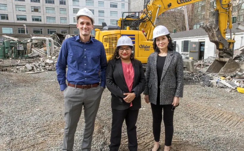 Cambridge Mayor Sumbul Siddiqui, BioMed Realty’s Sal Zinno and Isabel Acuna 2 (1)