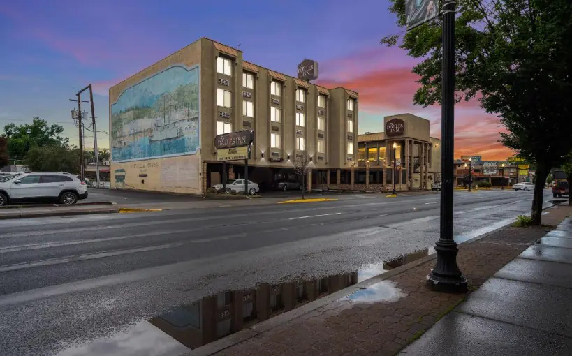 SEA The Dalles Inn The Dalles OR