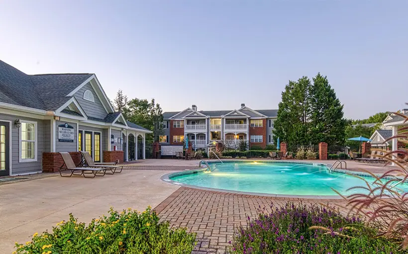 ECI Group announces the sale of The Columns at Paxton Lane apartments at 4305 Paxton Lane in Gwinnett County to InterCapital Group