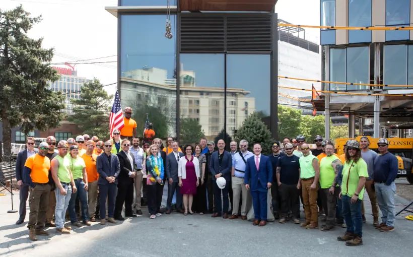 74M Topping Out (1)