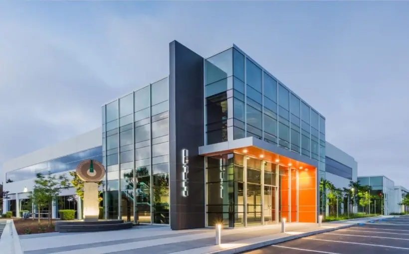 JLL Capital Markets was named to market for sale 825 Stewart Dr., a mission-critical, fully leased R&D facility totaling 75,350 square feet in Sunnyvale, California