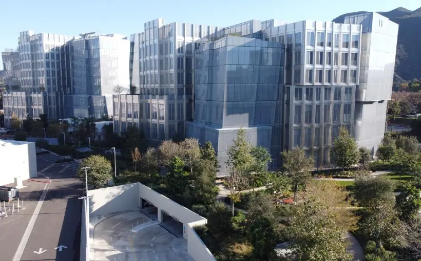 Worthe Real Estate Group and Stockbridge Real Estate Fund completed an 800,000-square-foot office development in Burbank, CA for Warner Brothers