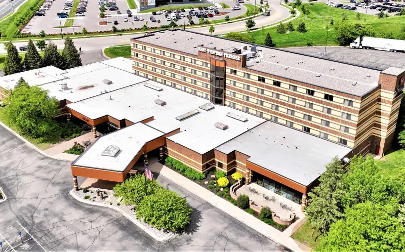 Marcus & Millichap arranged the sale of Best Western Premier Nicollet Inn, a 131-key hospitality property located in Burnsville, Minnesota