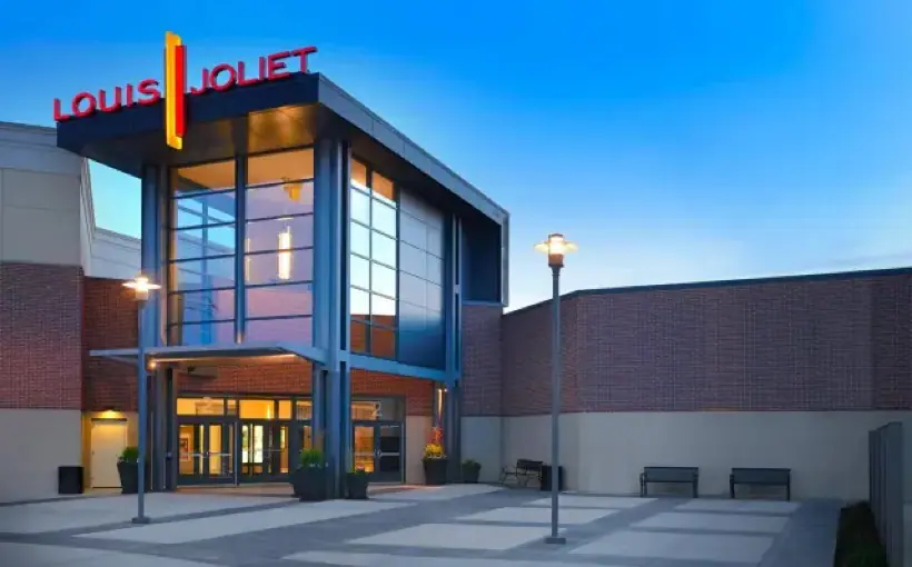 JLL is marketing the sale of Louis Joliet Mall, a shopping center that was repossessed after its owners defaulted on an $85-million mortgage