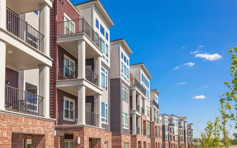 Avanti Residential paid $80 million for its eighth apartment property in the Kansas City metro area, the 308-unit Summit Square in Lee’s Summit