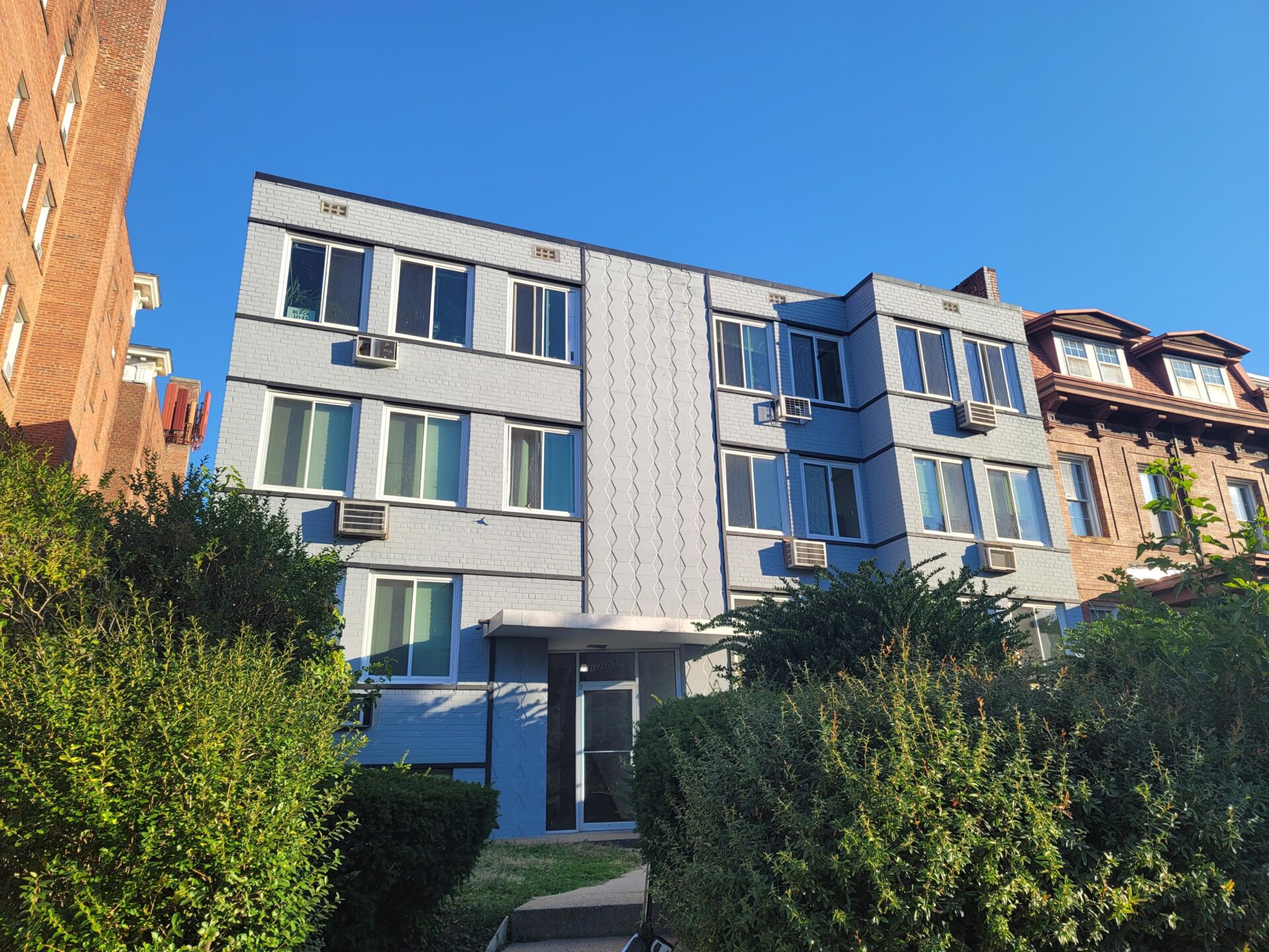 Clifton St NW