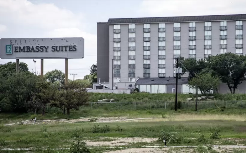 San Antonio Embassy Suites in foreclosure, to be auctioned
