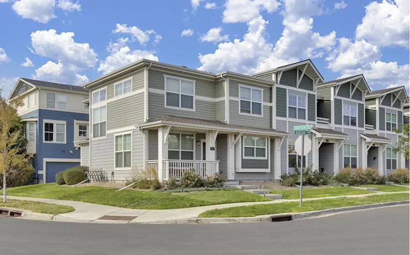 Denver-area apartment sells for $275,000 a unit.
