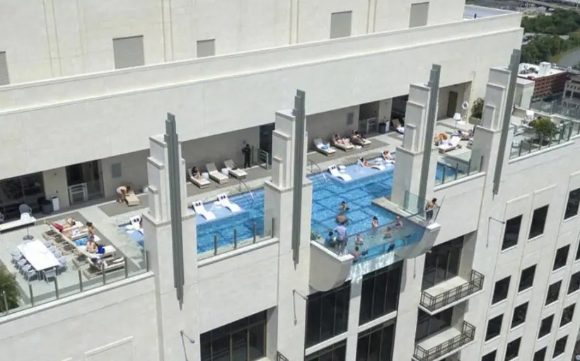 Houston's Market Square Tower apartments exploring hotel units