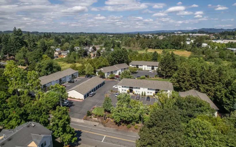 HFO Investment Real Estate arranged the sale of two suburban Portland, OR multifamily properties for $14.8 million to San Francisco-based FPA Multifamily