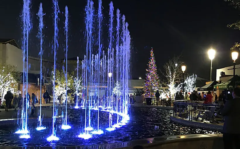 The Great Outdoors: Fresh Territory for Retail Centers