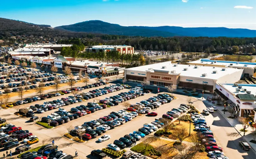 AlbaneseCormier has acquired Valley Bend at Jones Farm in Huntsville, AL from Crawford Square Real Estate Advisors