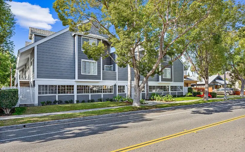 CBRE's Dan Blackwell closed the sale of a 14-unit multifamily community in Anaheim at one of the highest prices per unit in the city