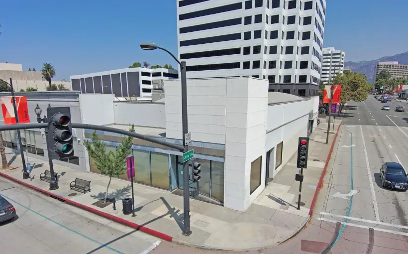Lee & Associates finalized the sale of 865 E. Colorado Blvd., a retail building in Pasadena, CA that will be converted into restaurant space