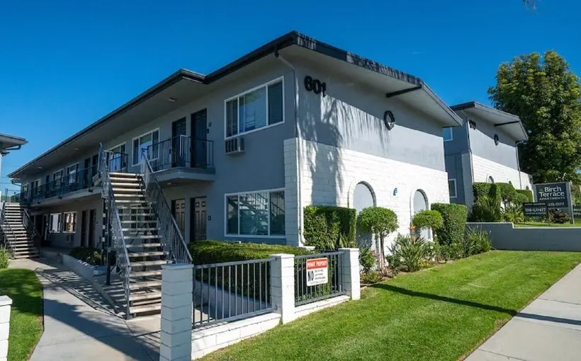 Marcus & Millichap arranged the sale and financing of Birch Terrace Apartments located in Brea, California