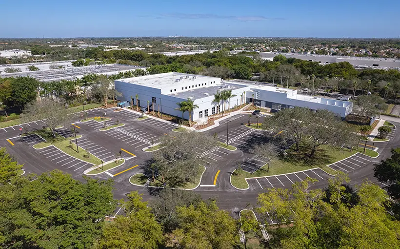 Excel Construction, together with CRG, announces the completion of a new healthcare education facility for Adtalem’s Chamberlain University