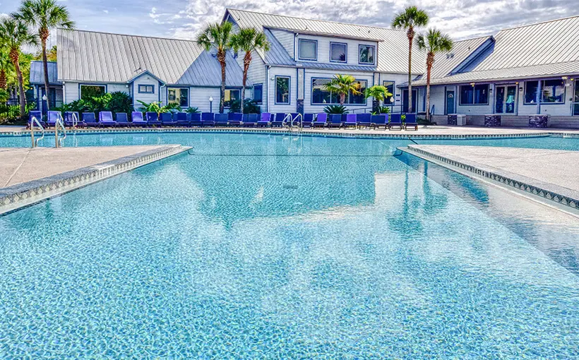 Newmark has arranged the sale of Seminole Grand, a 487-unit, 1,557-bed student community near Florida State University