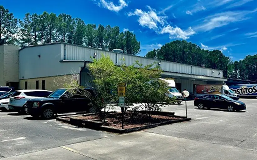Colliers represented M2 Pepperdam in the sale of ±2.7 acres of land featuring a ±14,500-square-foot warehouse in North Charleston