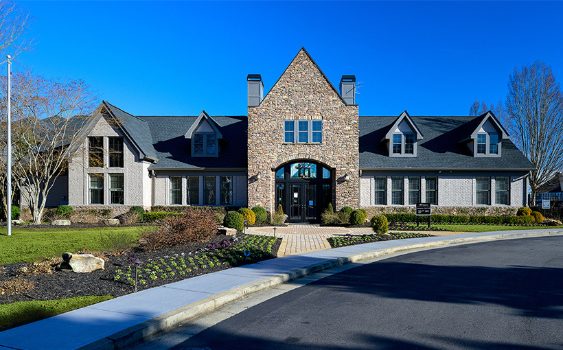 Cushman & Wakefield has arranged the $91 million sale of a 333-unit multifamily community in Duluth, GA to Olen Properties