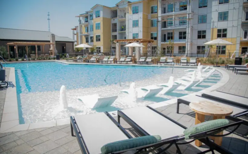 Doster Construction Company has completed construction on a new luxury apartment development in Huntsville with Daniel Corp. called The Watts Hampton Cove