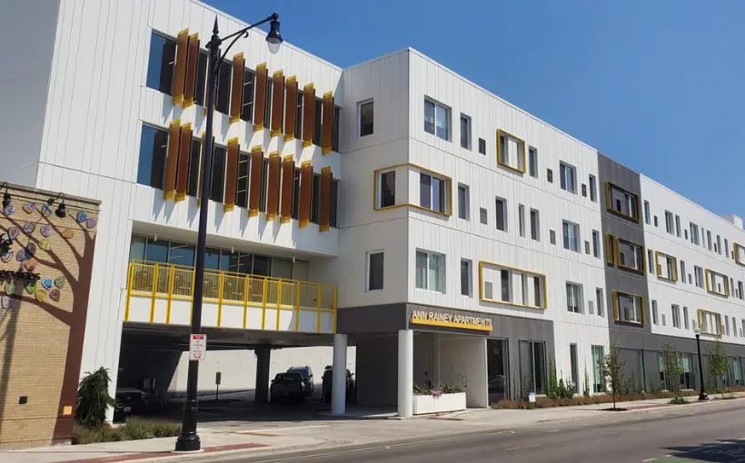 Chicago-based Evergreen Real Estate Group, assumed management of both affordable and market-rate multifamily housing and multifamily communities