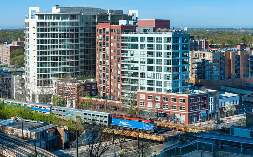 Developers John McLinden and Arthur Slaven have sold Centrum Evanston, a 101-unit building at 1590 Elmwood Ave., to Chicago landlord TLC Management in a deal that values the property at $45 million