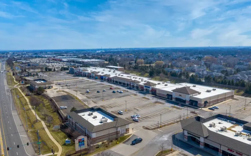 Gurnee Town Center_Lee&Associates