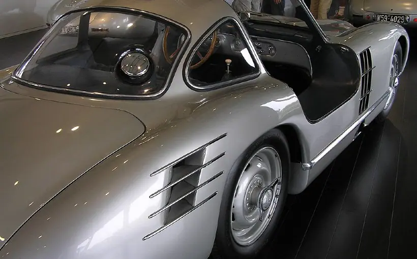 JLL has been retained by the New York Auto Museum initiative to open a 200,000-square-foot museum and entertainment complex in Manhattan