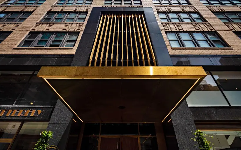 10 Grand Central-Entry and Facade (1)