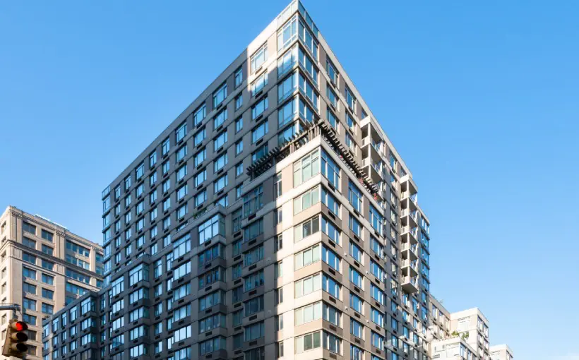 200-w-26th-st-exterior-full-02 (1)